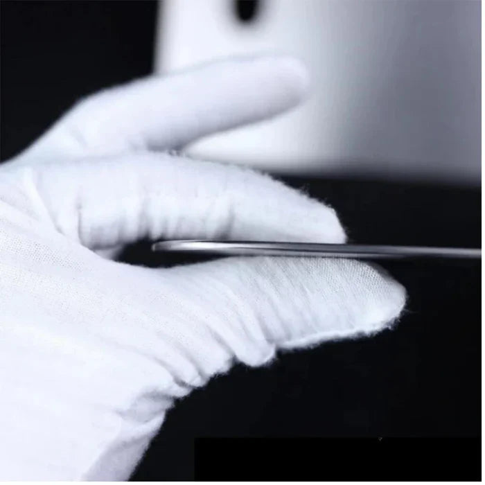 🔪 Planche à Découpe en Titanium™ – L’Élégance Tranchante au Service de Votre Cuisine